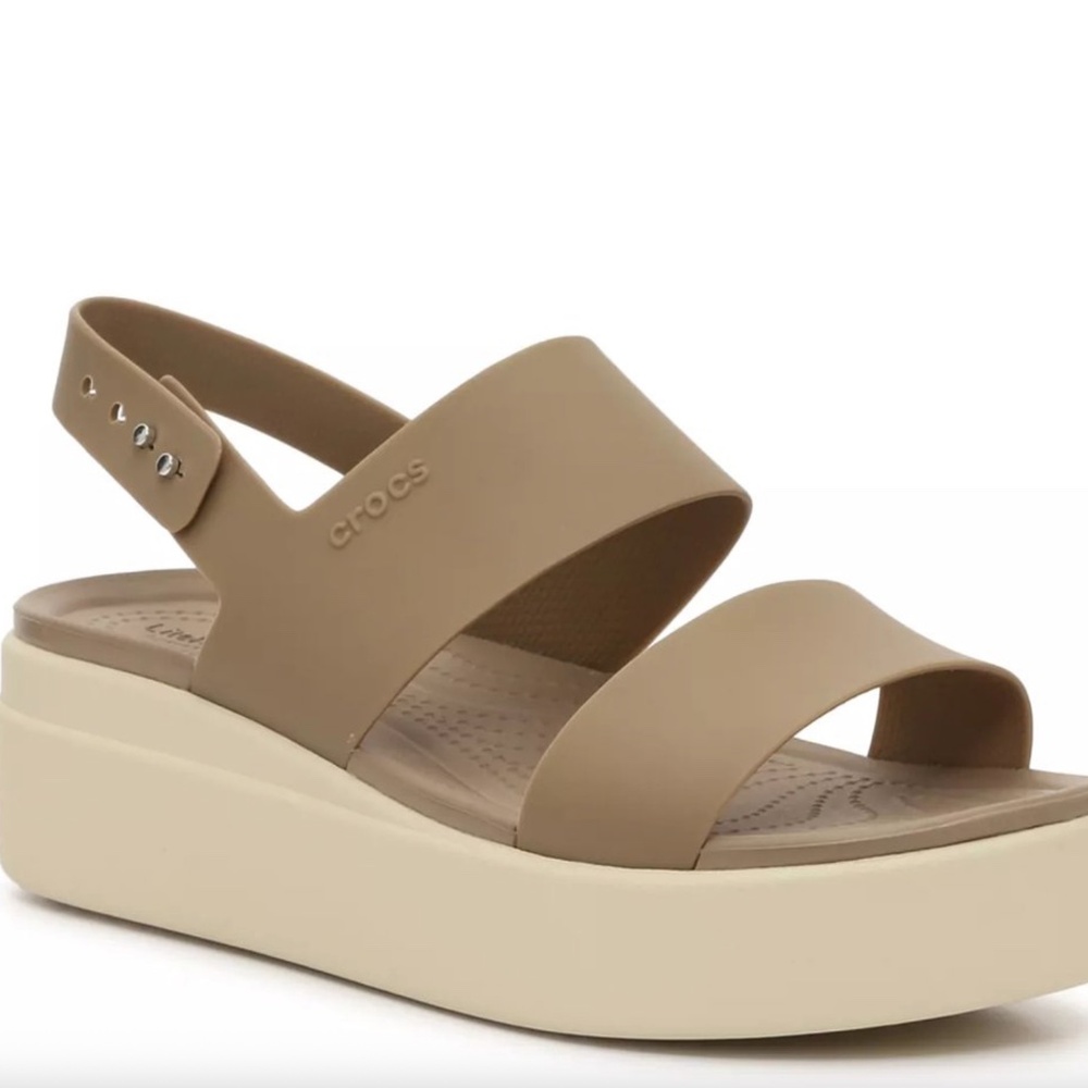 CROCS Brooklyn Low Wedge Khaki / Bone